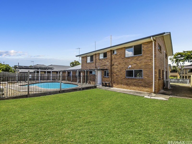 11 Vortigern Street, Carindale QLD 4152