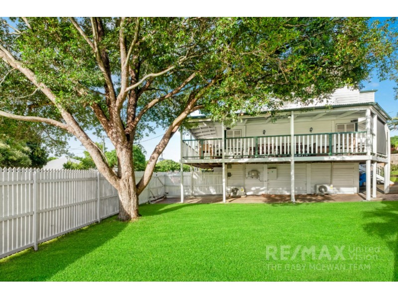 30 Adamson Street, Wooloowin QLD 4030