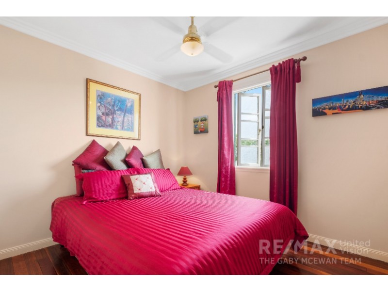 30 Adamson Street, Wooloowin QLD 4030