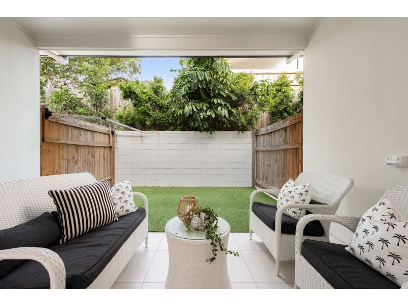 3/64 Renton Street, Camp Hill QLD 4152