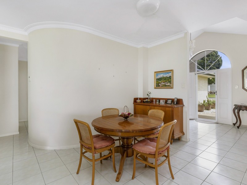 26 Grosmont Street, Carindale QLD 4152