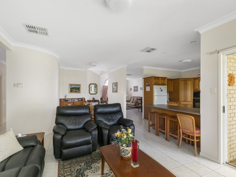 26 Grosmont Street, Carindale QLD 4152