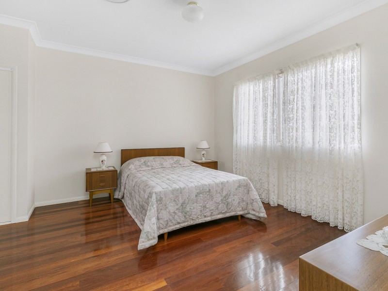 26 Grosmont Street, Carindale QLD 4152