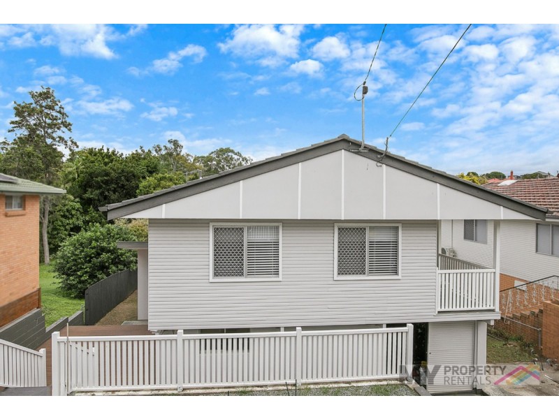 71 Renton Street, Camp Hill QLD 4152