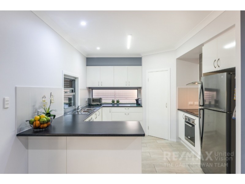 82 Joffre Street, Wynnum QLD 4178