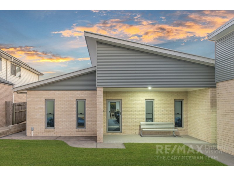 82 Joffre Street, Wynnum QLD 4178