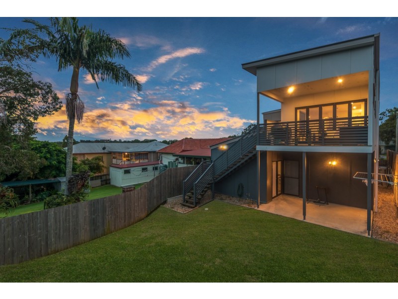 17 Grainger Street, Wynnum QLD 4178