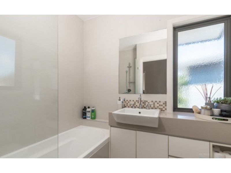 2/58 Dickson Street, Morningside QLD 4170