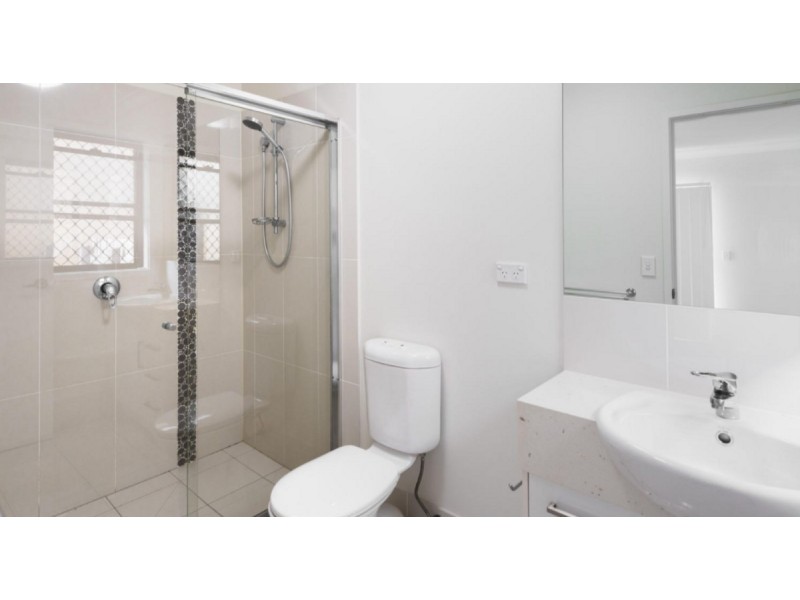 8/16 Hartigan Street, Belmont QLD 4153