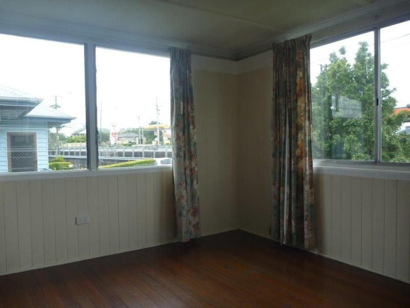 675 Old Cleveland Rd, Camp Hill QLD 4152