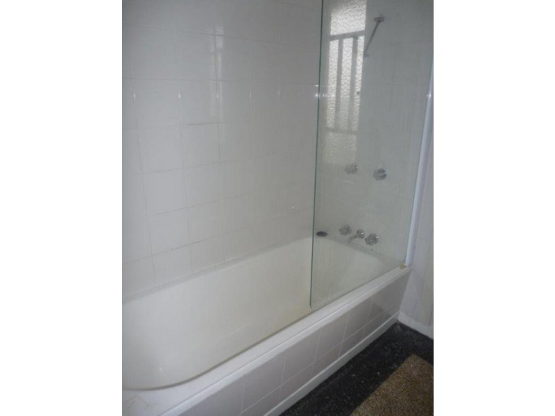 675 Old Cleveland Rd, Camp Hill QLD 4152