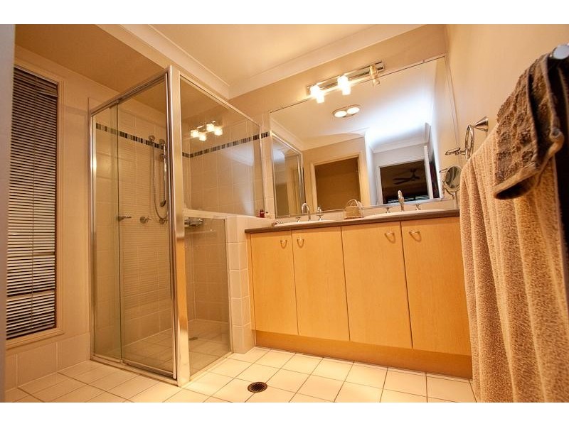 10 Macleay Pde, Thornlands QLD 4164