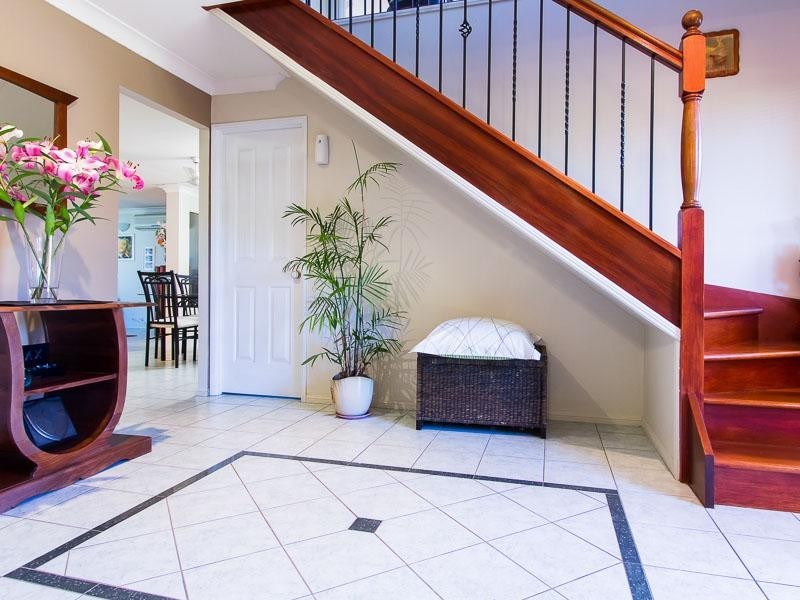 5 Alpena  Cl, Carindale QLD 4152