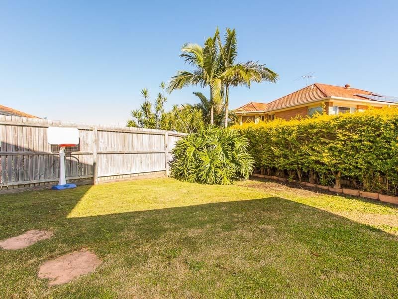 5 Alpena  Cl, Carindale QLD 4152