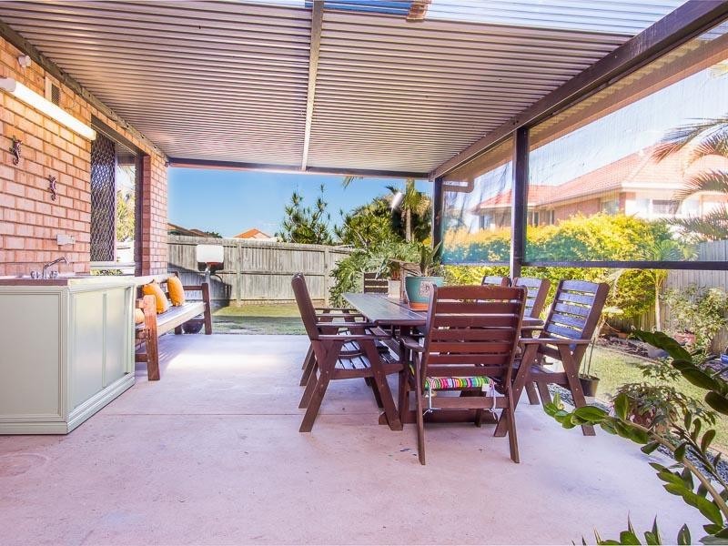 5 Alpena  Cl, Carindale QLD 4152