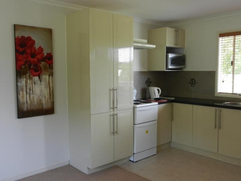 66 Lucas Dr, Lamb Island QLD 4184