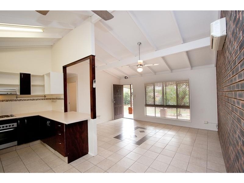 17 Strafford Rd, Bethania QLD 4205