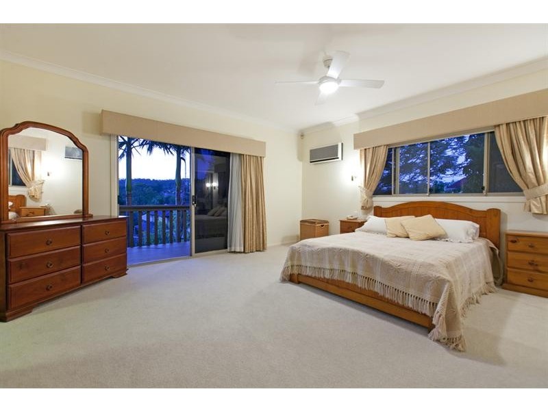 15 Jennings Ct, Carindale QLD 4152