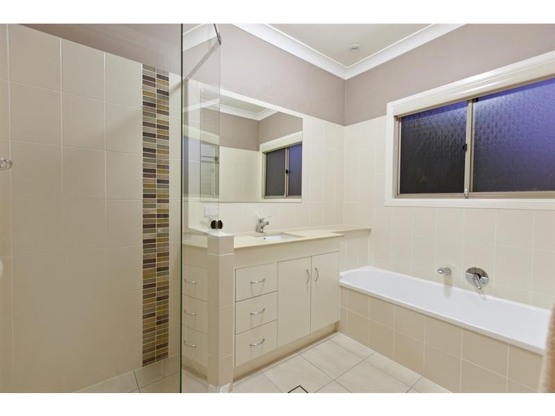 15 Jennings Ct, Carindale QLD 4152