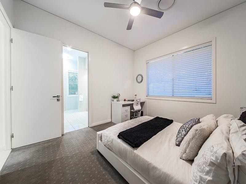 49 Charleton St, Chandler QLD 4155