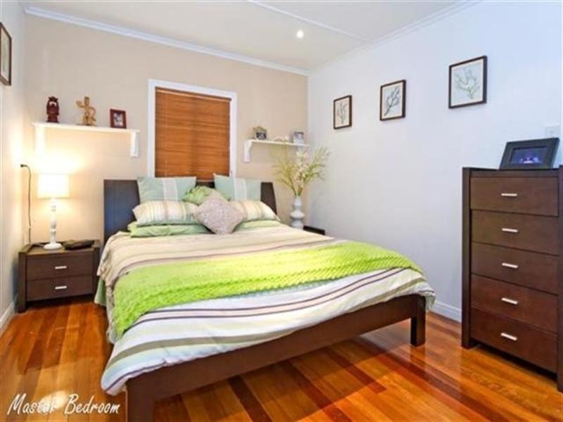 58 Hawkwood St, Mount Gravatt East QLD 4122