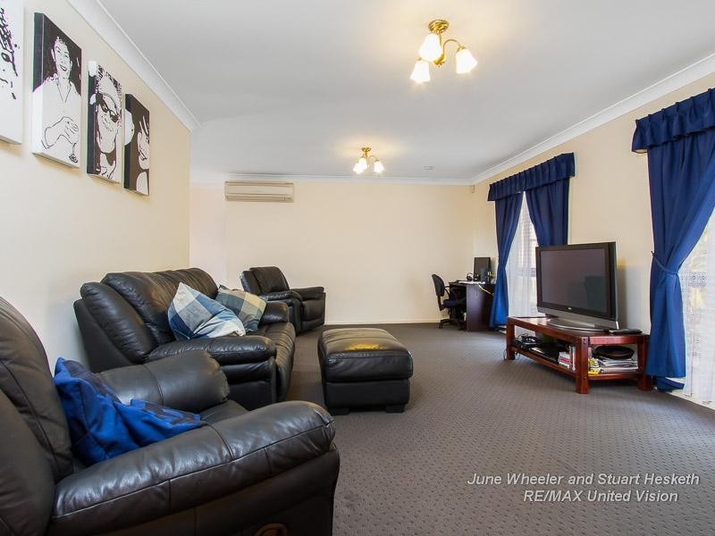 17 Styphelia St, Mount Gravatt East QLD 4122