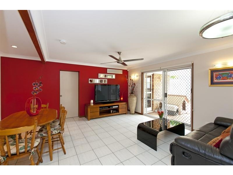 3 Waverney Ct, Carindale QLD 4152