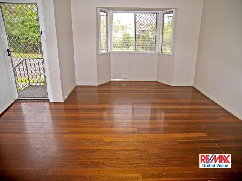 47 Gladstone St, Coorparoo QLD 4151