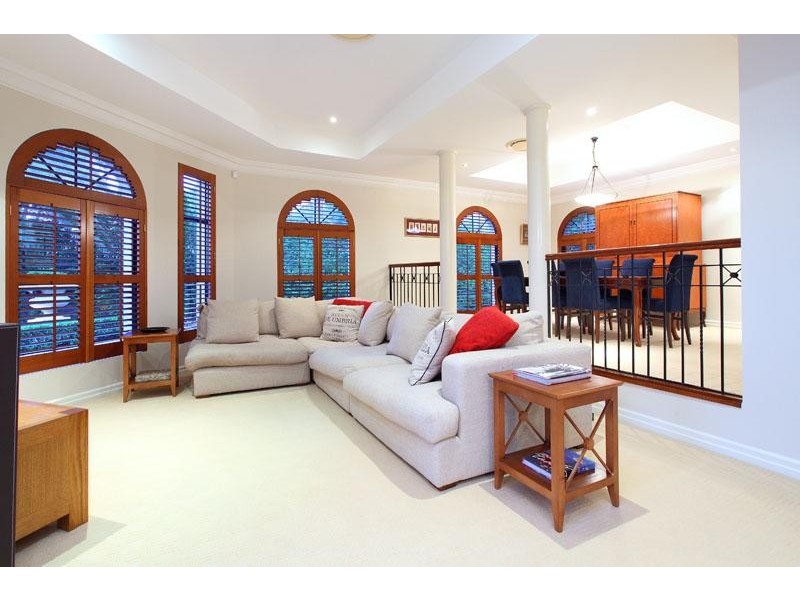 106 Delaney Cct, Carindale QLD 4152 the real estate agency Sold