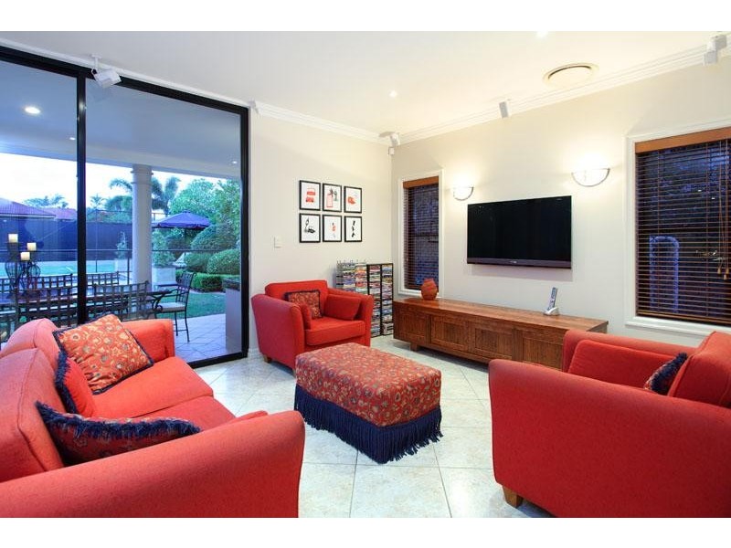 106 Delaney Cct, Carindale QLD 4152