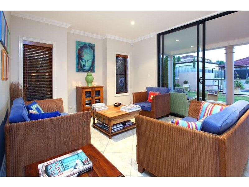 106 Delaney Cct, Carindale QLD 4152