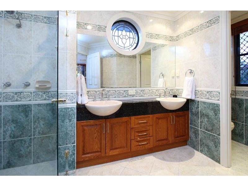 106 Delaney Cct, Carindale QLD 4152