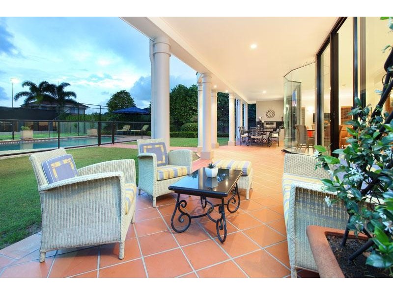 106 Delaney Cct, Carindale QLD 4152