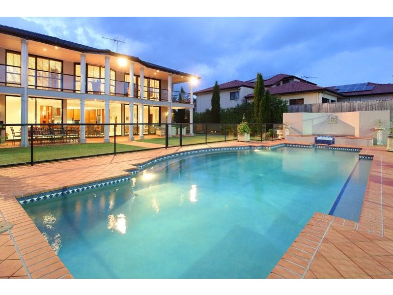 106 Delaney Cct, Carindale QLD 4152