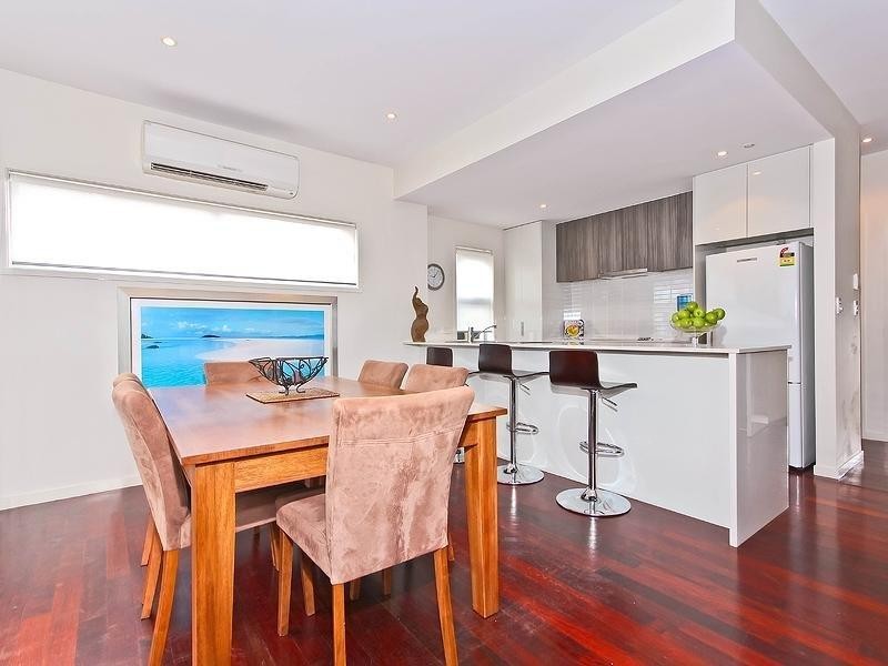 3/298 Hawthorne  Rd, Hawthorne QLD 4171