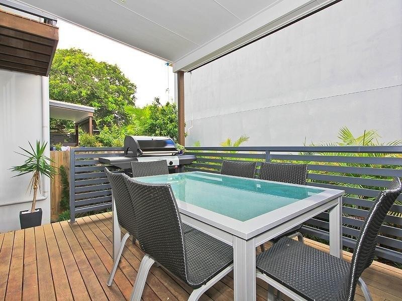 3/298 Hawthorne  Rd, Hawthorne QLD 4171