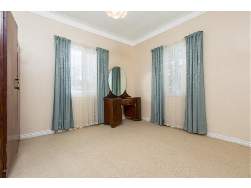 148 Hawthorne Rd, Hawthorne QLD 4171