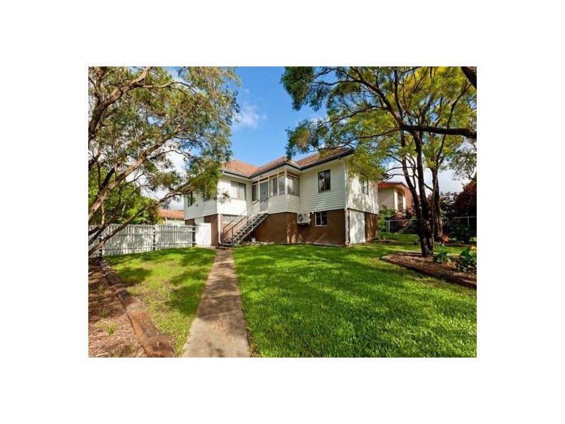 1 Hecklemann Street, Carina Heights QLD 4152