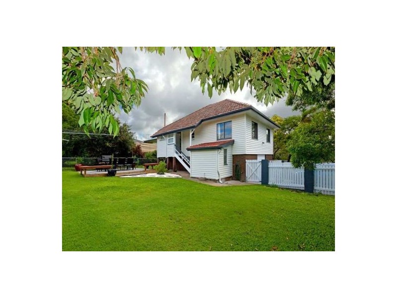 1 Hecklemann Street, Carina Heights QLD 4152