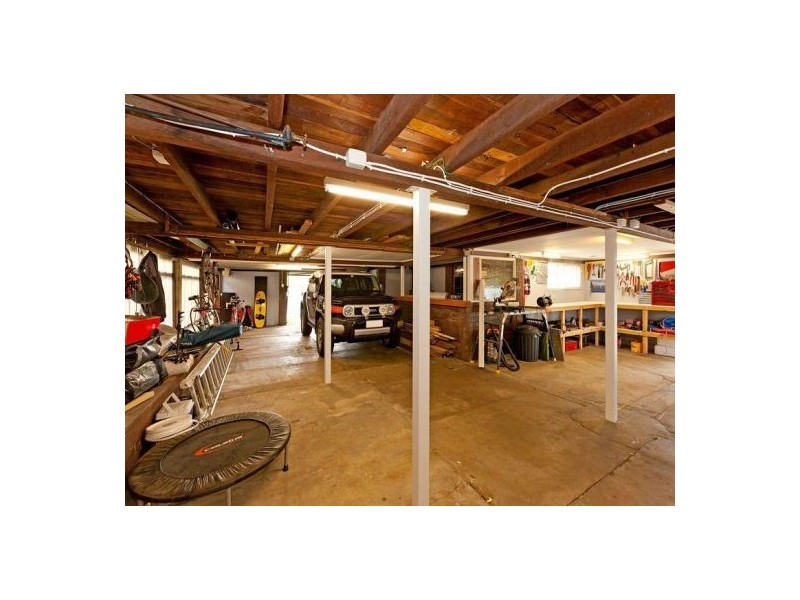 1 Hecklemann Street, Carina Heights QLD 4152