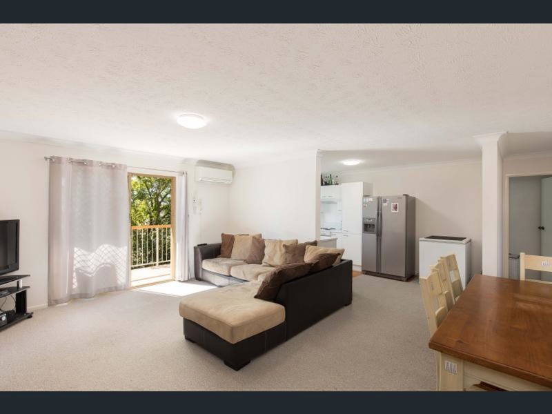2/11 Sankey Street, Carina QLD 4152