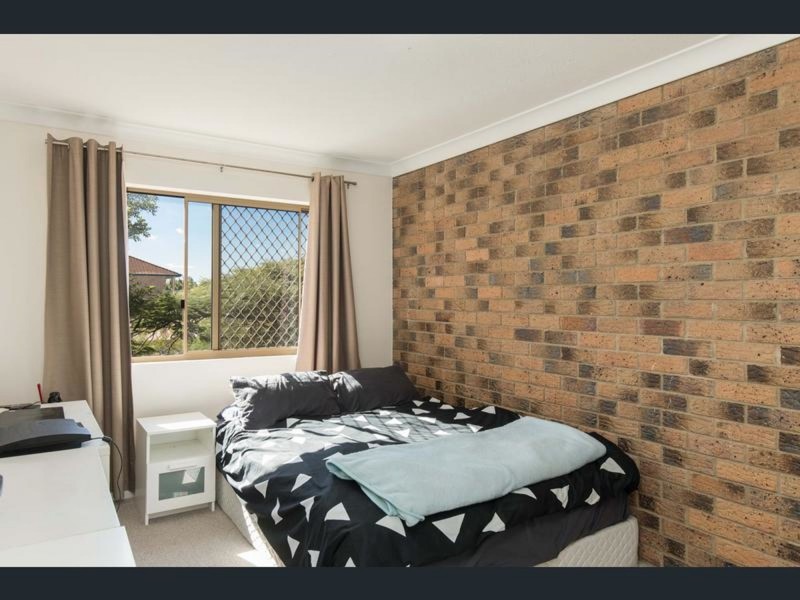 2/11 Sankey Street, Carina QLD 4152