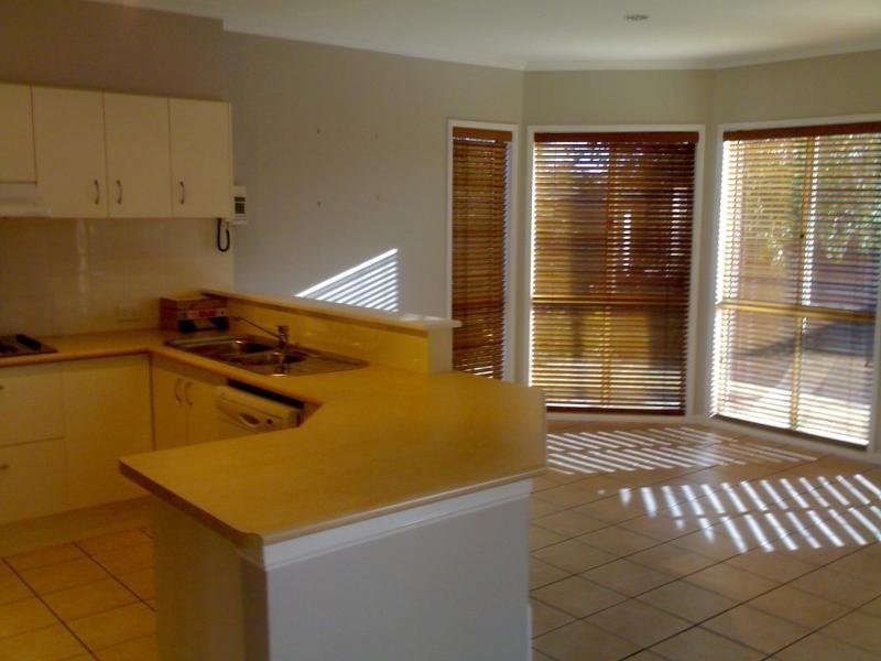 59 Coventry Circuit, Carindale QLD 4152