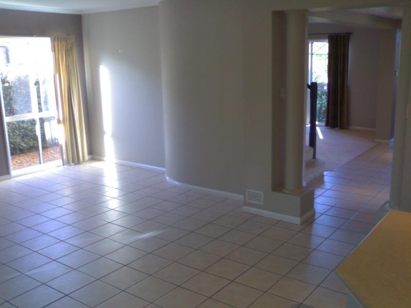 59 Coventry Circuit, Carindale QLD 4152