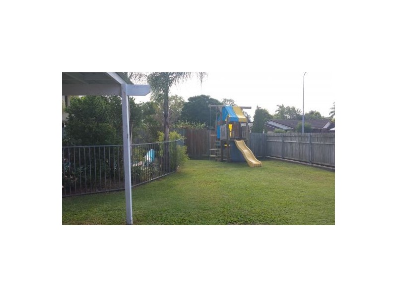 30 Briarwood Street, Carindale QLD 4152