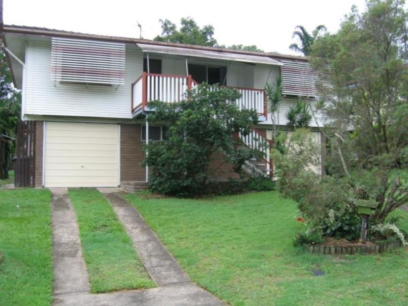 41 Pareena Crescent, Mansfield QLD 4122