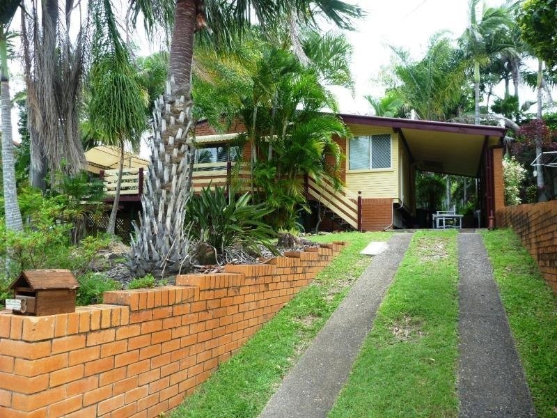 3 Nealdon Street, Holland Park QLD 4121