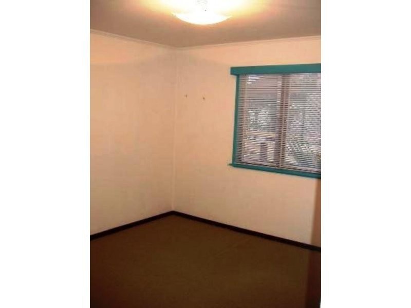 3 Nealdon Street, Holland Park QLD 4121