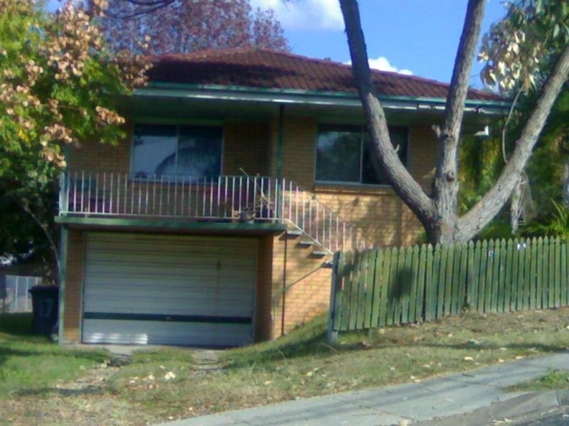 17 Harty Street, Coorparoo QLD 4151