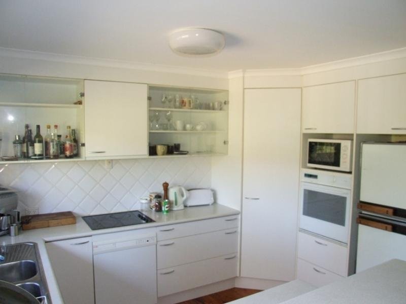 11 Ara Street, Camp Hill QLD 4152